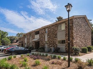 105 Andrea Ln, Hanahan, SC 29410