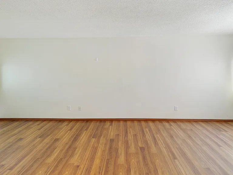 1705 Heatheridge Rd #G202 — Photo 8