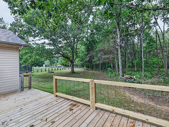 4th image of 329 Fazio Ct