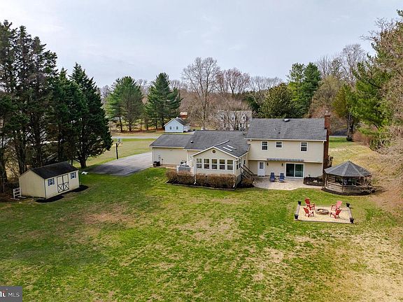 2nd image of 10623 Fielder Ct