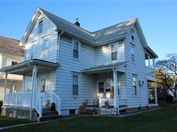 10 3rd Ave, Tamaqua, PA 18235