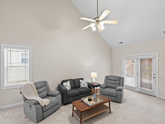 3rd image of 3414 Sunbright Ln