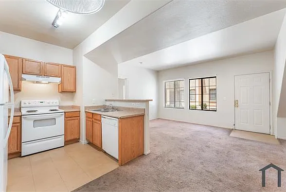 2131 Hussium Hills St #103 — Photo 6