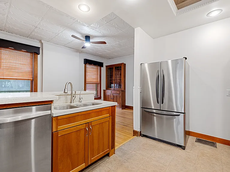 613 Martin Luther King Jr Dr #D — Photo 12