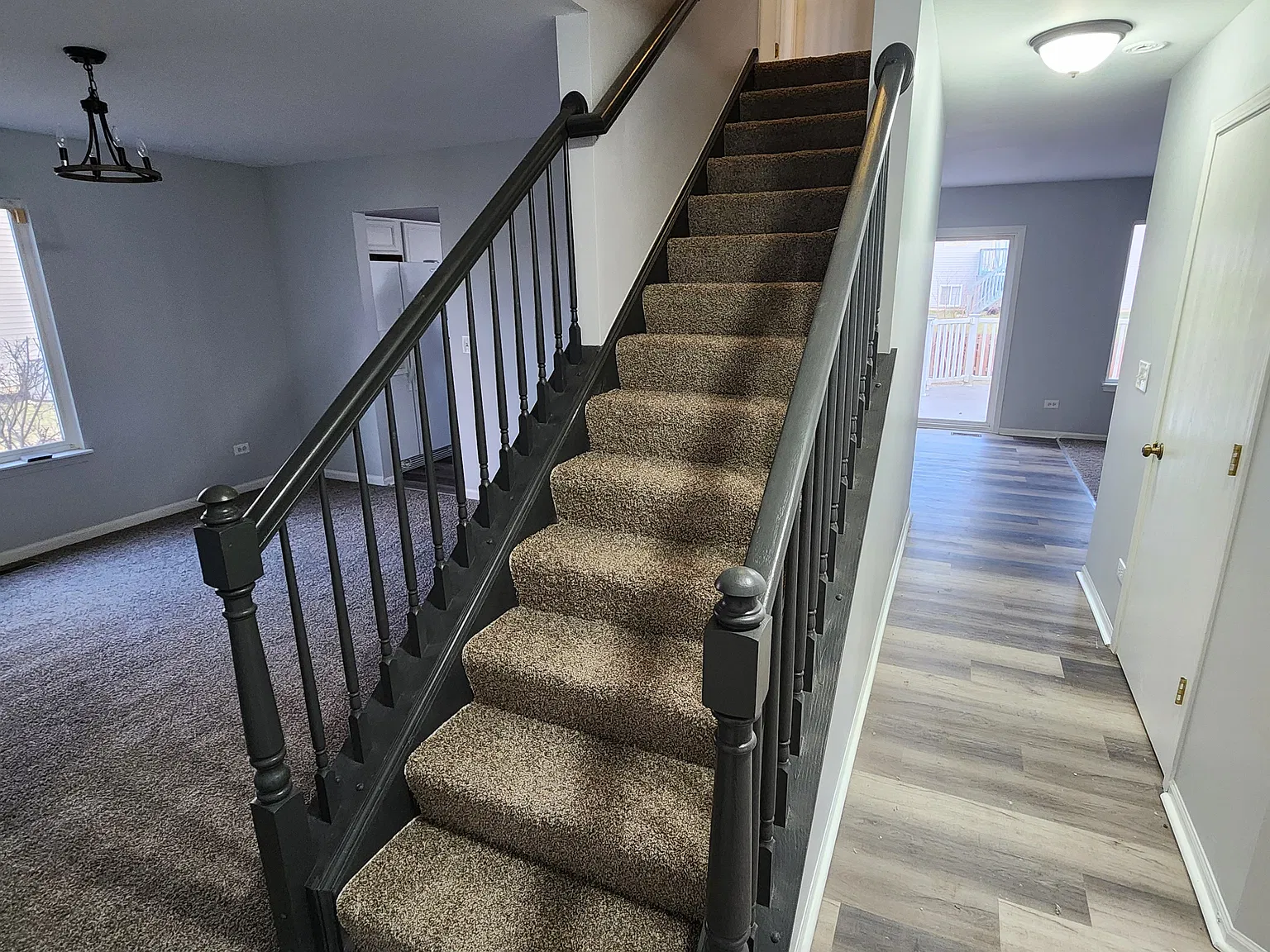 4 bed, 2100 sqft, $3,250 — Photo 2