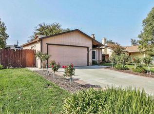 642 Dixie Ln, Ripon, CA 95366