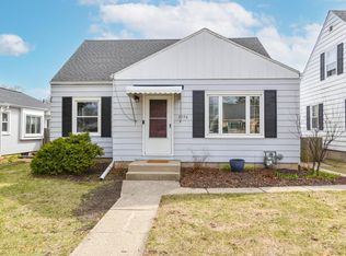 2770 N 82nd St, Milwaukee, WI 53222