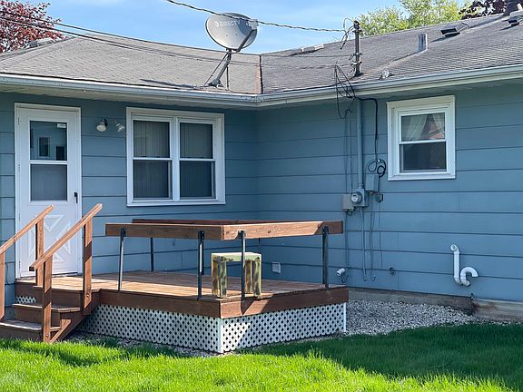 2nd image of 1120 E Cir W