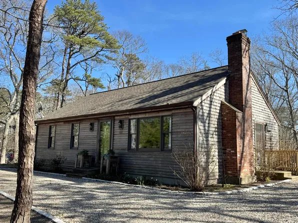 300 Brackett Road, Eastham, MA 02642