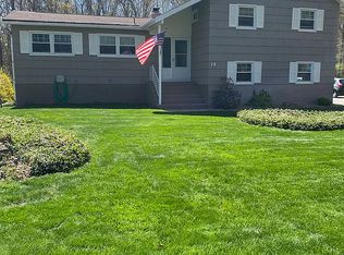 14 Fox Hill Rd, Wappingers Falls, NY 12590