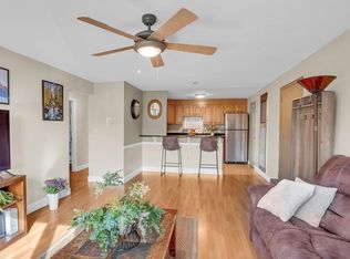 3 Colonial Dr #10, Andover, MA 01810