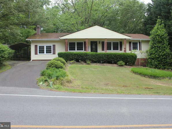 45825 Nancy Ln, Great Mills, MD 20634