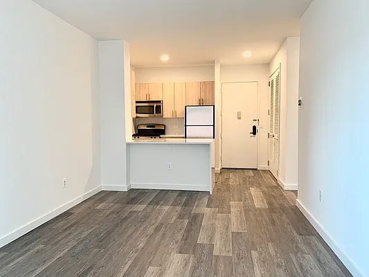 Rented by The Dermot Realty Management Company | media 23