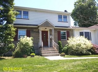 339 Birchwood Rd, Linden, NJ 07036
