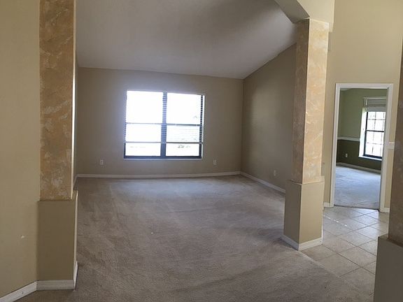 3rd image of 832 Lilac Trace Ln