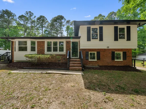 7221 Pilgrim Rd, Raleigh, NC 27616