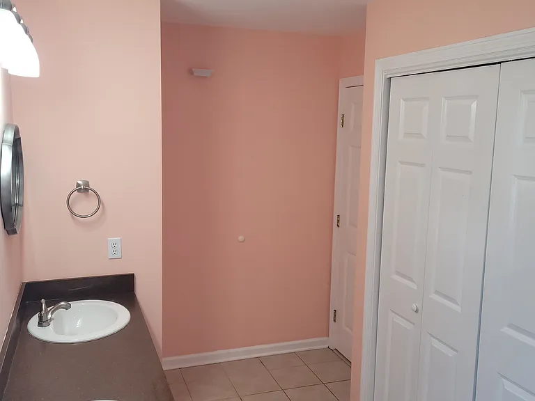 80 Swanson Ave — Photo 6