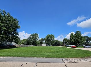 61 Tammy Ln, Somonauk, IL 60552