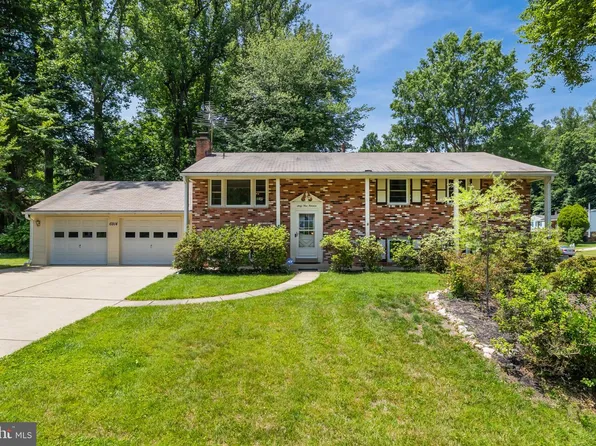 6914 Hadlow Dr, Springfield, VA 22152