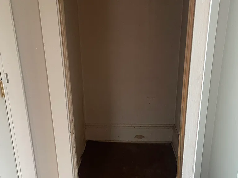 128 S Clark St #2 — Photo 7
