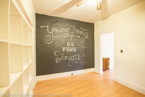 Rented by Twyford Real Estate | media 48