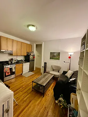 Rented by LJ Sloane Management | media 24