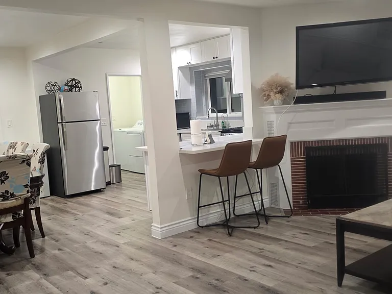 321 E Hellman Ave #321 — Photo 9