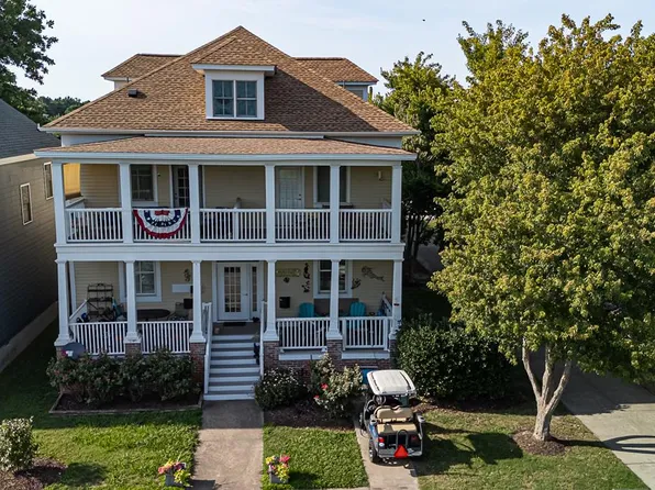 11 Park Row Cpe, Cape Charles, VA 23310
