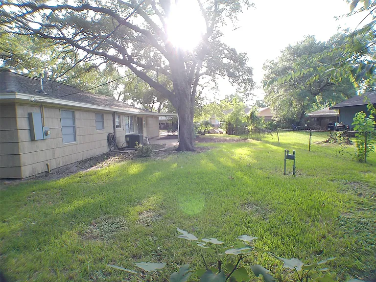 601 Fresa Rd — Photo 30