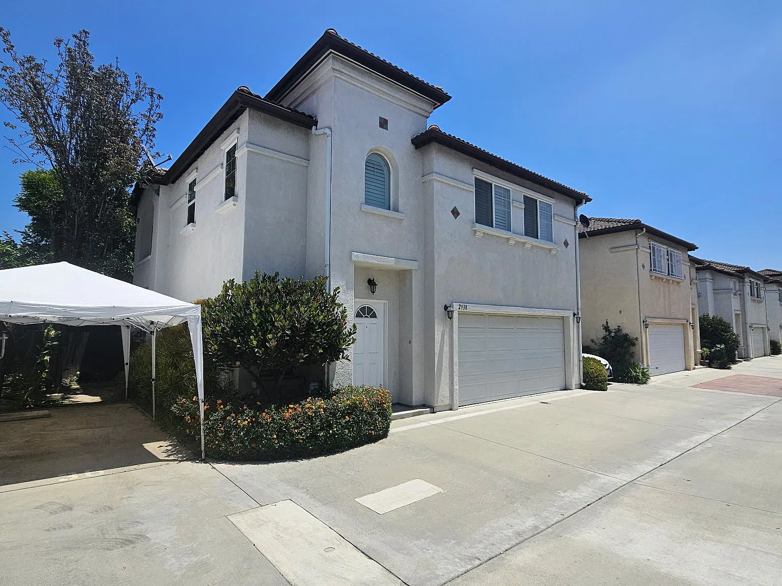 4 bed, 2.5 bath, 1676 sqft, $4,200 — Photo 2