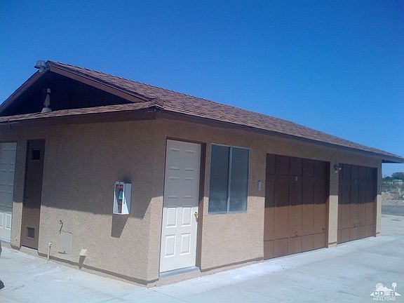 3rd image of 74017 Cactus Dr