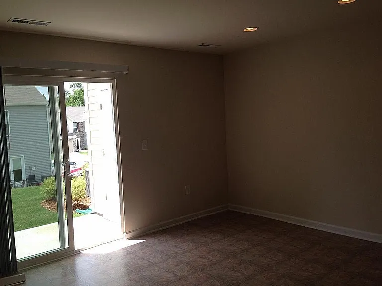 4017 Swinton St — Photo 14
