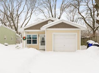 3826 D Ave NE, Cedar Rapids, IA 52402