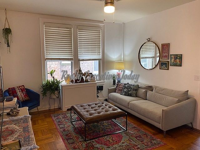 1st image of 29-15 Dorothy Pl #1R
