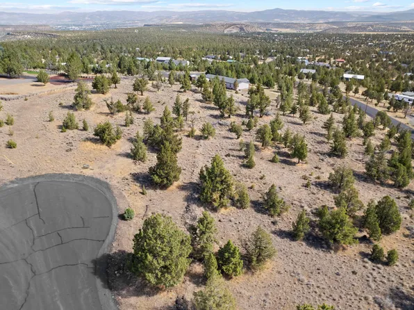 6835 SE Raven Hill Ct, Prineville, OR 97754