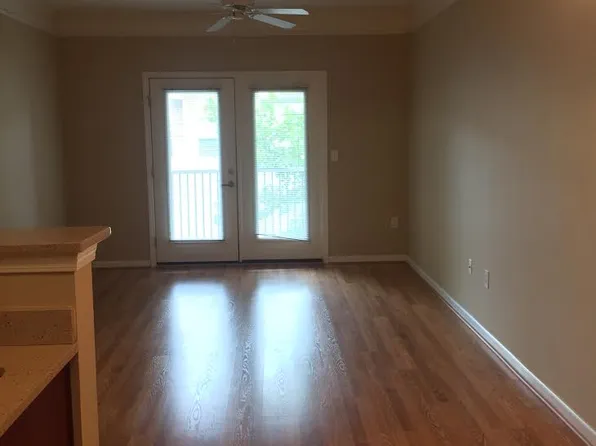 1755 Central Park Rd, Charleston, SC