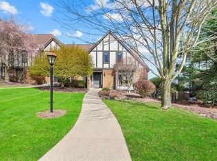 139 Shadow Ridge Dr, Pittsburgh, PA 15238