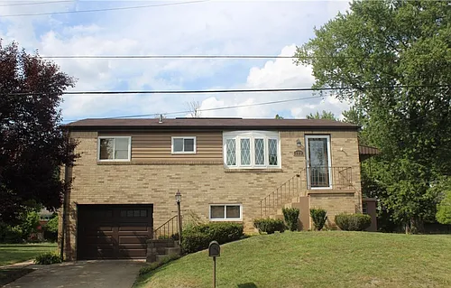109 Linden St Photo 1