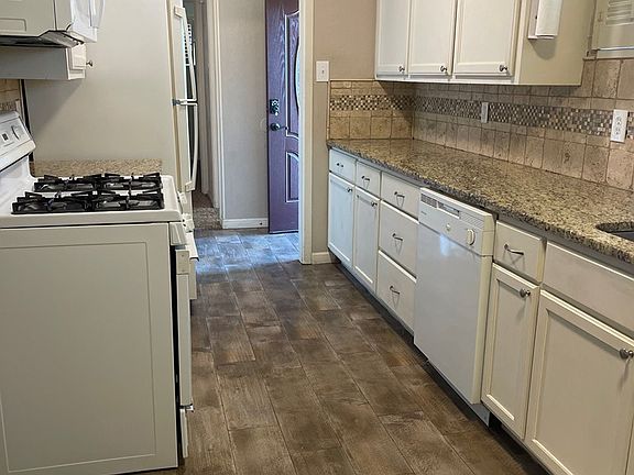 3rd image of 4302 Winchester Ave