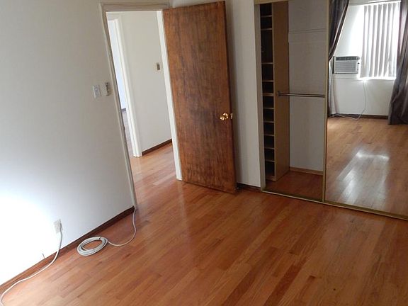2nd image of 1410 Guerrero St APT 4