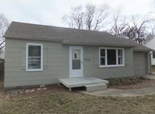 7632 Newton St, Overland Park, KS 66204