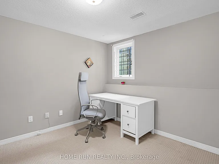 8 Gwynne Ave — Photo 24