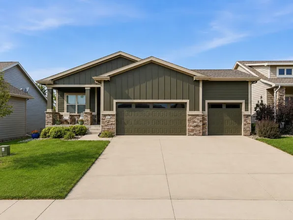 413 NE Brookridge Cir, Waukee, IA 50263