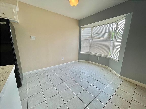 4th image of 1322 Dorsetshire Dr