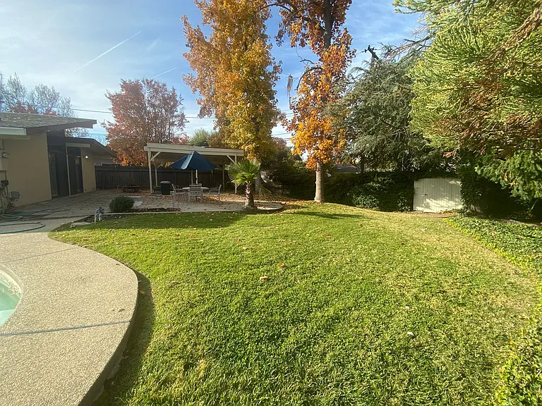 4937 Clear Cir — Photo 28