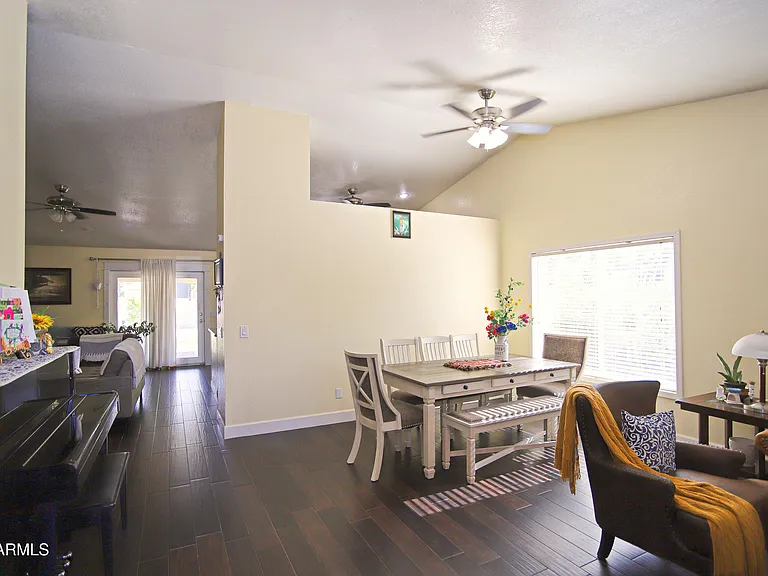 1317 E San Angelo Ave — Photo 6