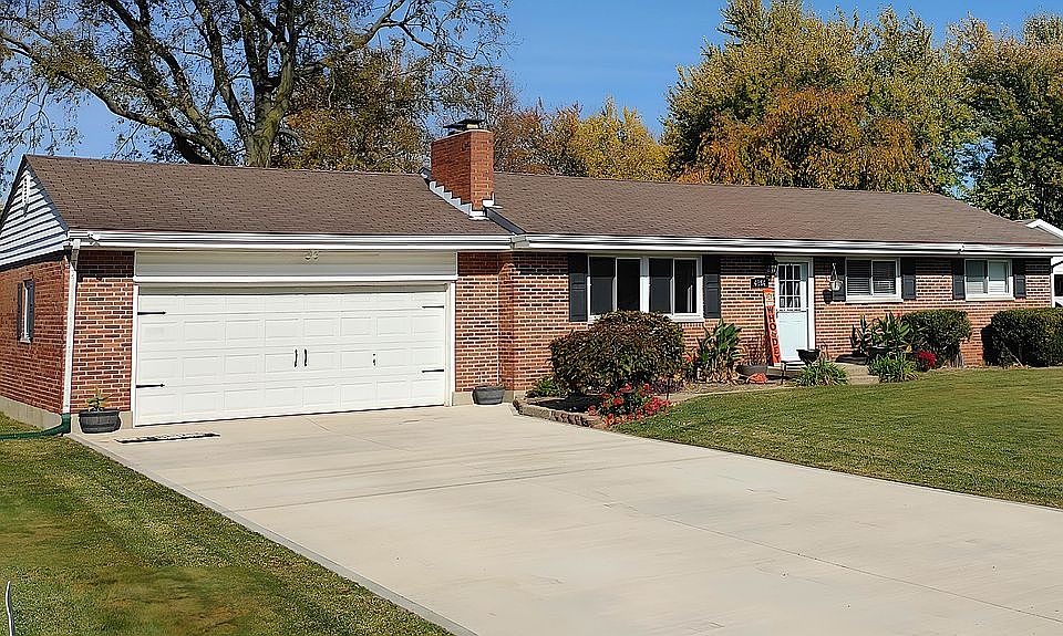 1st image of 4864 Betsy Dr