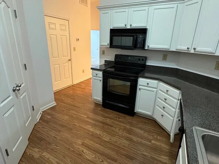 2860 Mahala Ln — Photo 13