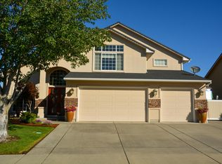 77 Pebble Creek Dr, Eagle Pt, OR 97524