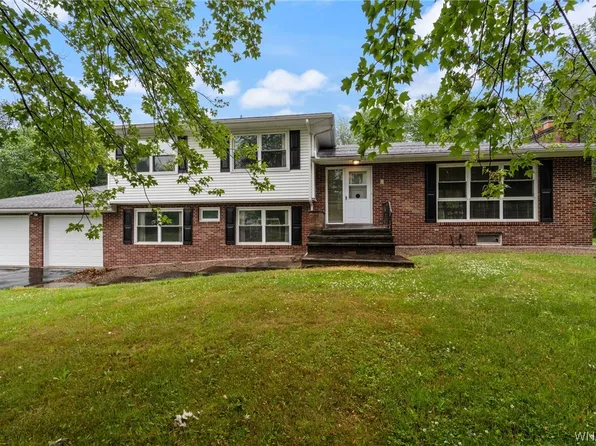 528 Haley Rd, Ontario, NY 14519